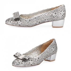 NWT Salvatore Ferragamo leather pumps